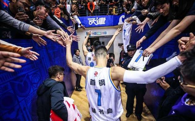 林书豪最新NBA动态，球场闪耀，再创辉煌荣耀时刻